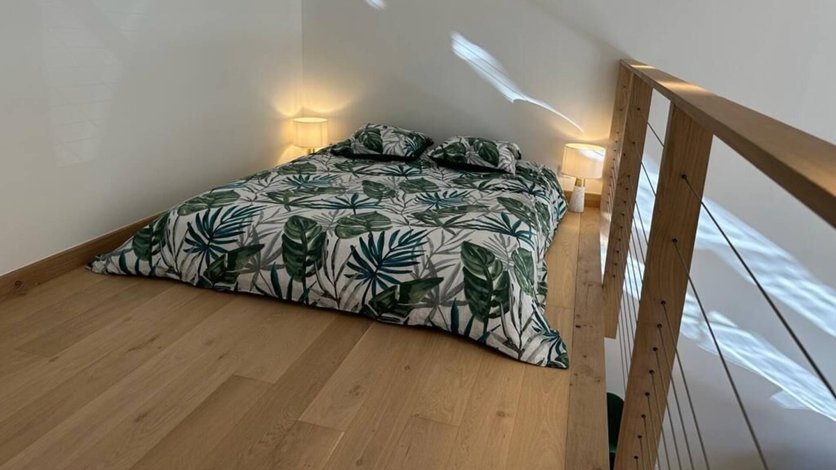 Bisinchi Apartment | Large Studio Mountain View