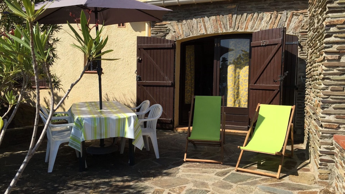 Collioure Apartment | LARGE STUDIO WITH TERRACE. NEAR SEA.POOL