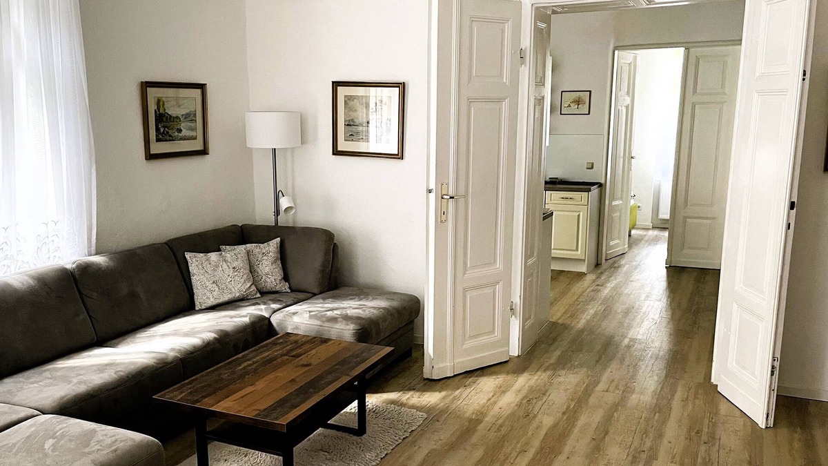 Weimar Condo | Large stylishly furnished holiday flat in a quiet and central location