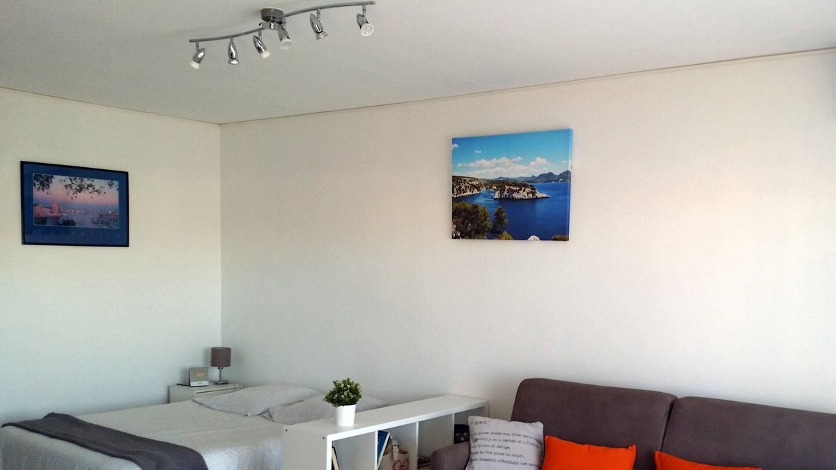 Saint-Giniez Apartment | Large T1, bright, near Prado, Beaches, Velodrome, Chanot, Borély, creeks