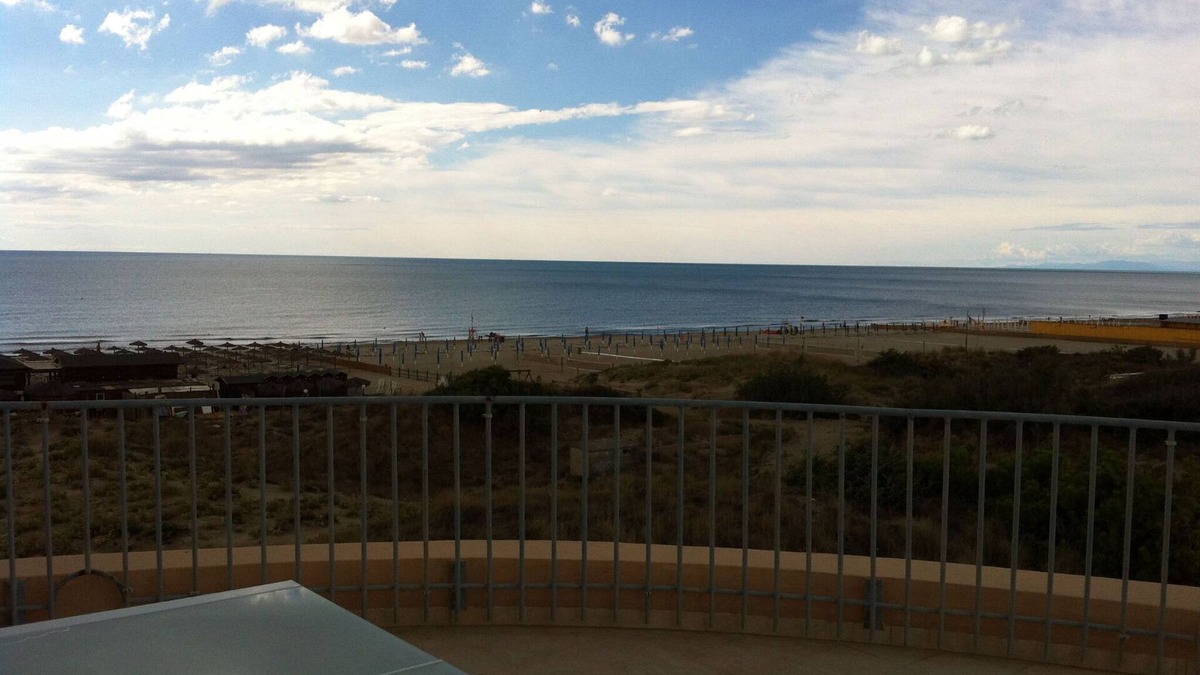 Calambrone Apartment | large terrace overlooking the sea and the sand dunes