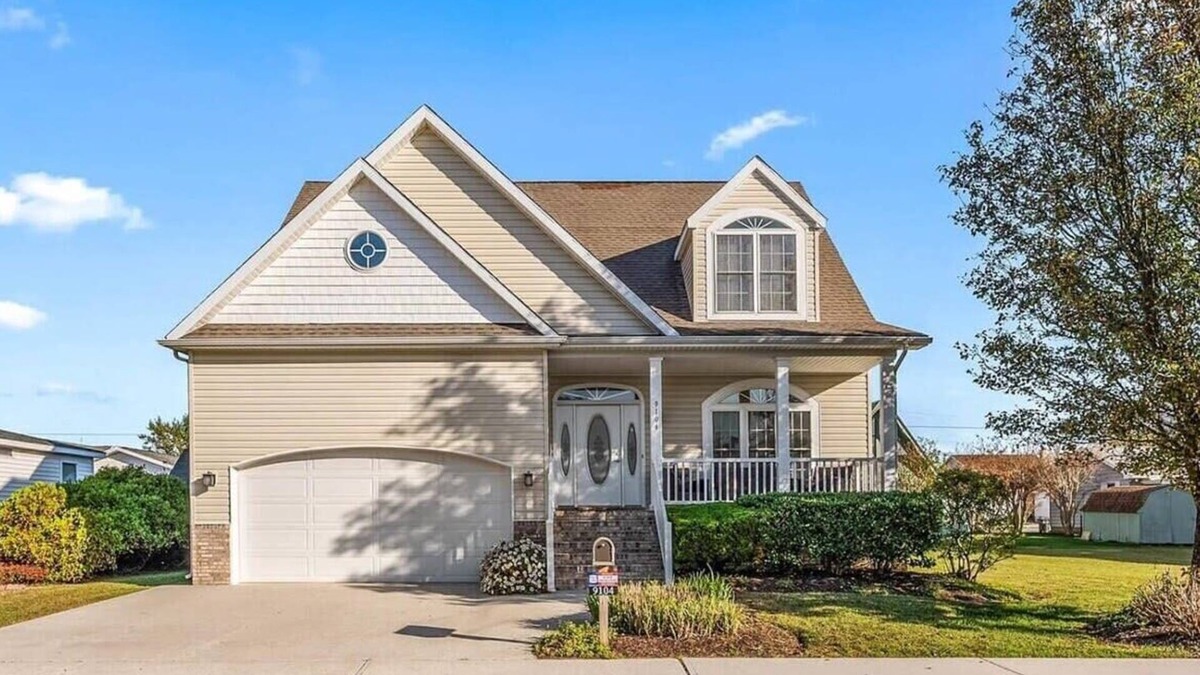 Little Salisbury House | Large Three Bedroom Beach House in Ocean City, MD