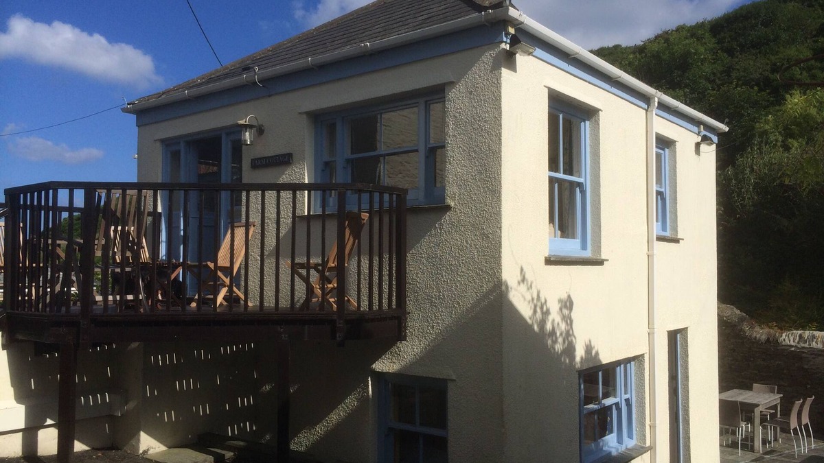 Portloe House | Large Traditional Cornish Stone Cottage In Portloe Village - The Roseland AONB