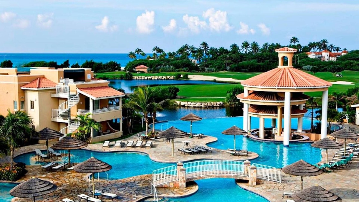 Oranjestad-West Condo | Large Tropical Beach Aruba Studio. Beautiful Beach+Golf+Casino Resort amenities