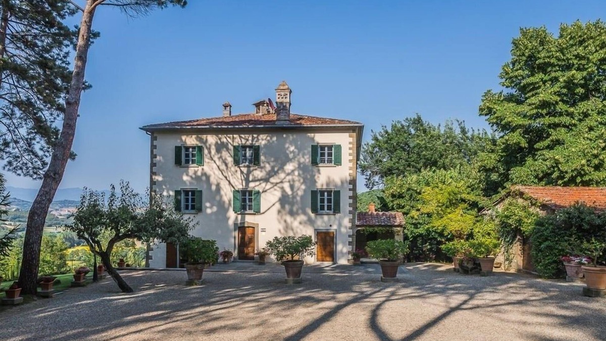 Ripoli Villa | Large Tuscan villa with private pool, AC, views
