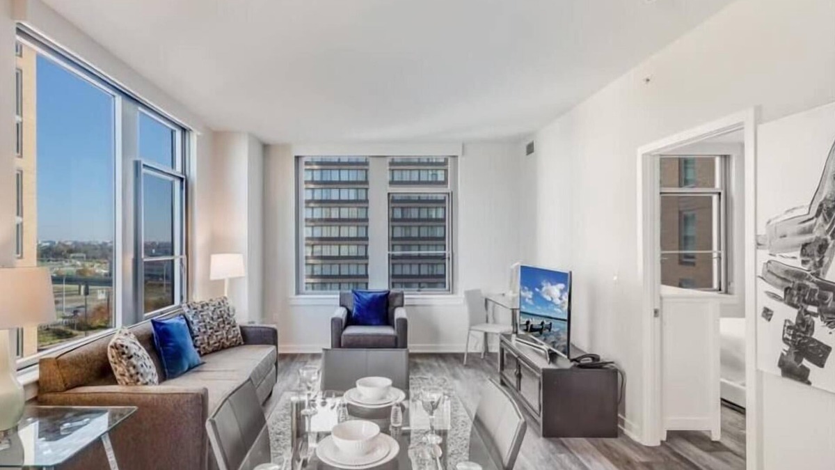 Crystal City Apartment | Large | Two Bedroom Apartment | Crystal City Arlington | by GLS