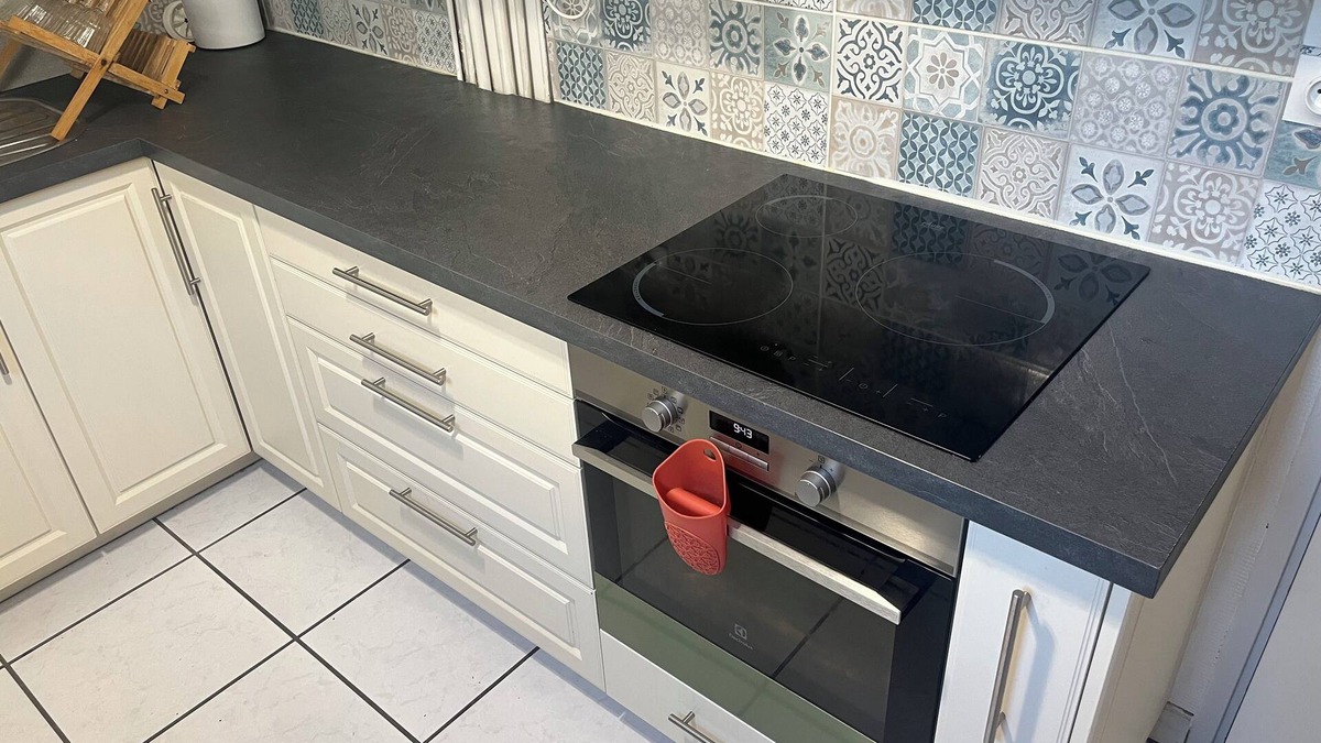 Guilhemery Apartment | Large two-bedroom apartment with three double beds and secure parking.