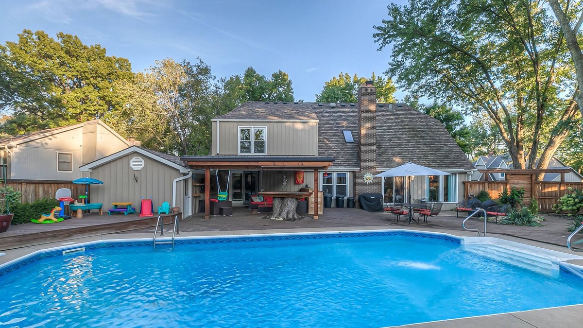 Shawnee House | Large Updated Home with Pool - Perfect place for Entertaining! Prime Location!