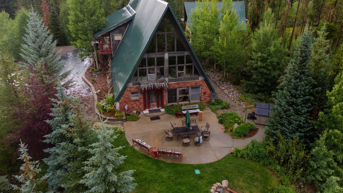 Winter Park Cabin | Large Upscale Retreat off Vasquez Rd. Sleeps 14