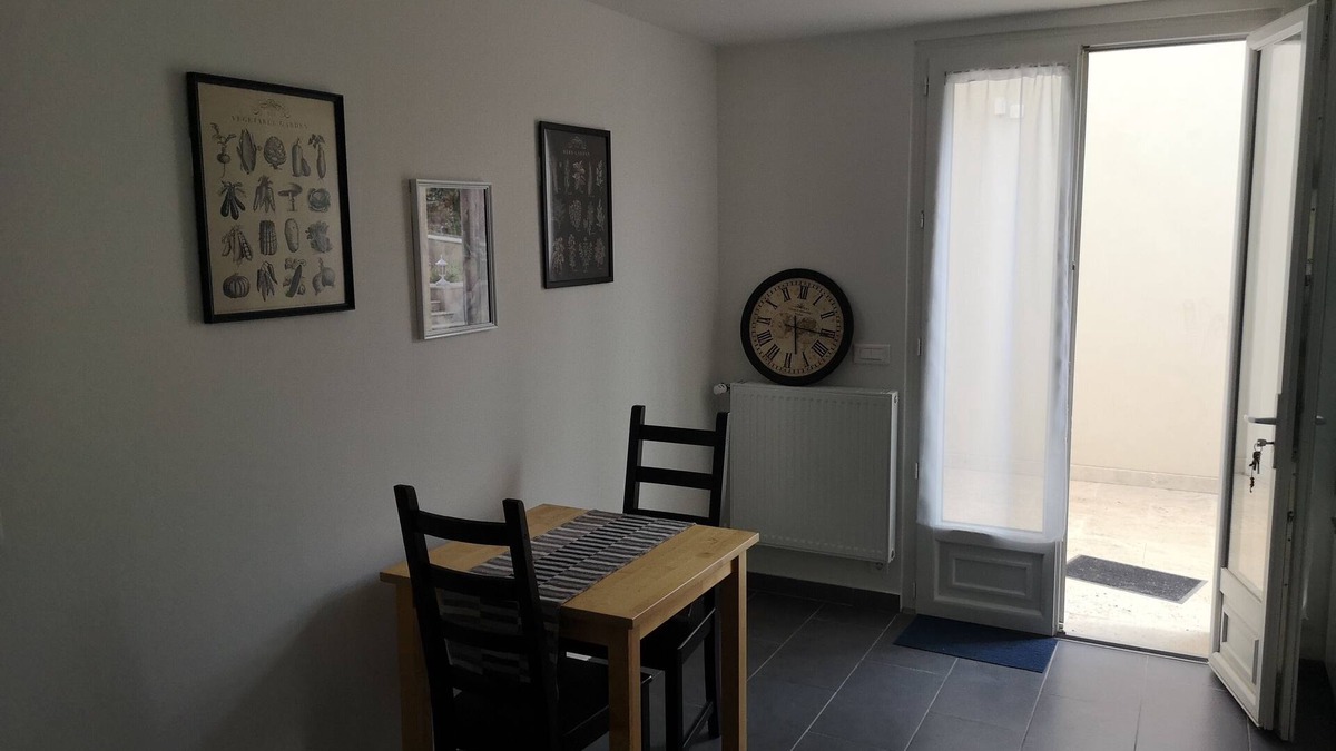 Mane Apartment | Large vacation apartment