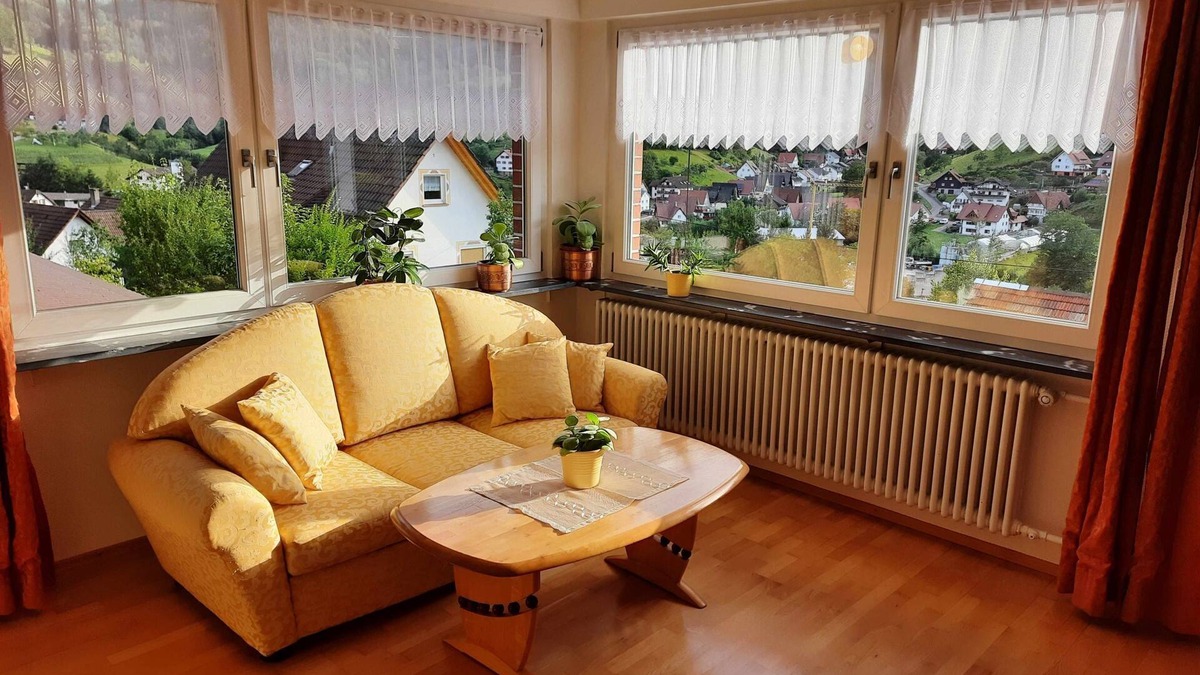 Ottenhofen im Schwarzwald Apartment | Large vacation apartment, 80sqm, 2 bedrooms, outdoor seating, max. 4 persons