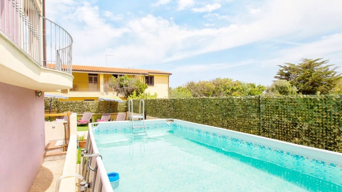La Ciaccia Villa | Large Valledoria Villa with pool for 10 people 500 meters from the beach