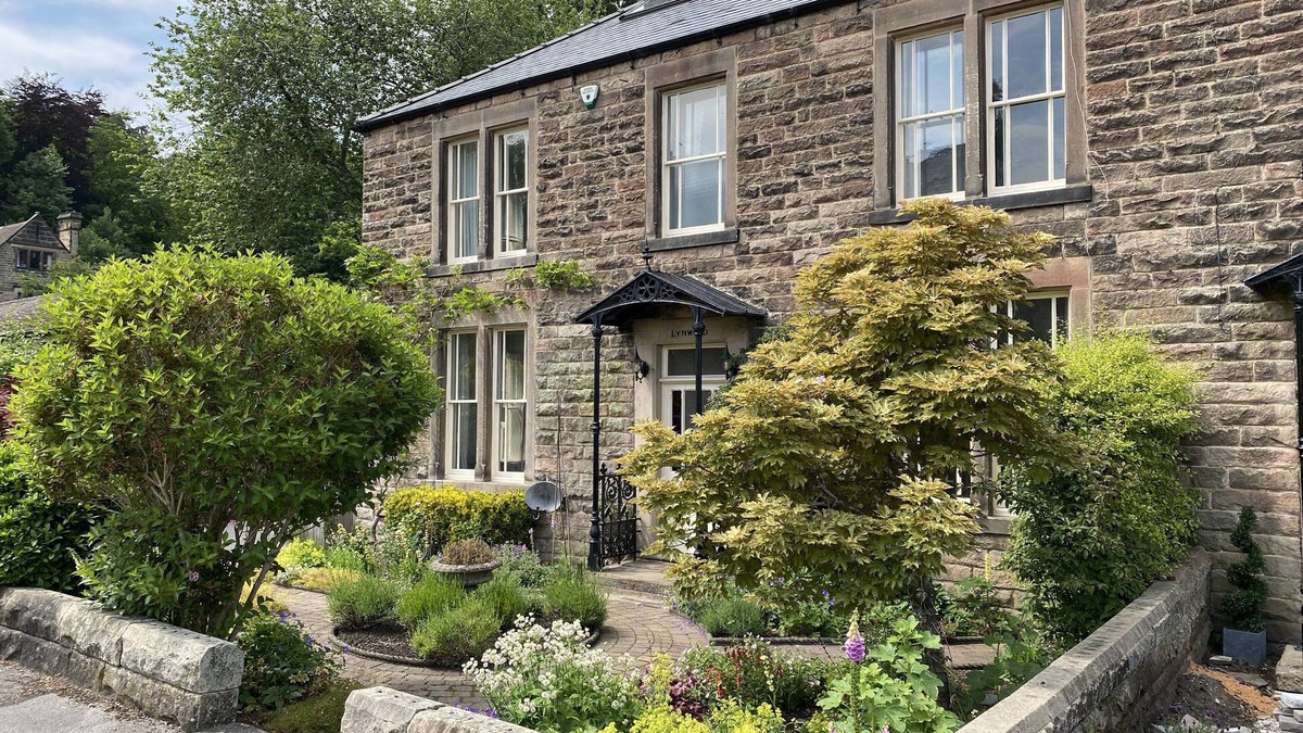 Bakewell House | Large Victorian Townhouse