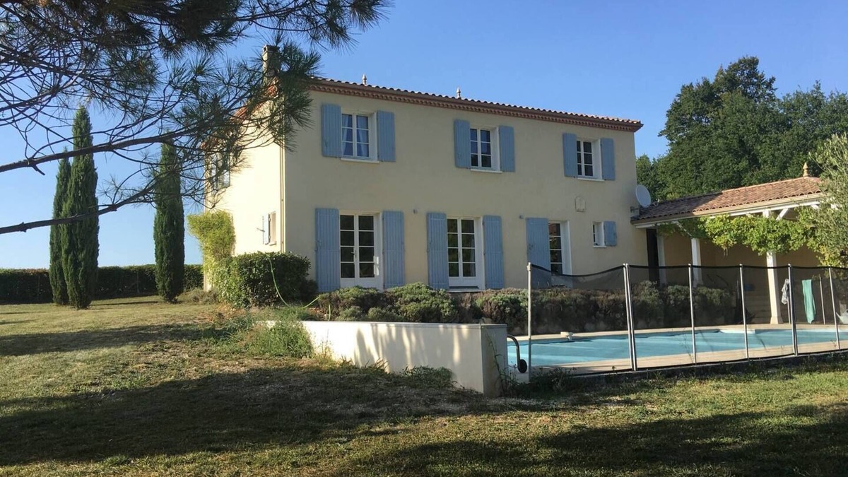 Sainte-Juliette Villa | Large villa, private pool, quiet location