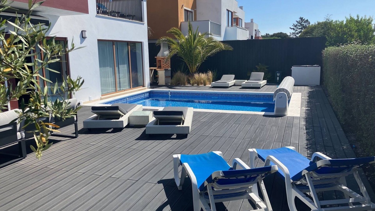 Casalinho Villa | Large villa, private swimming pool, lagoon, beaches and 4 golf courses nearby