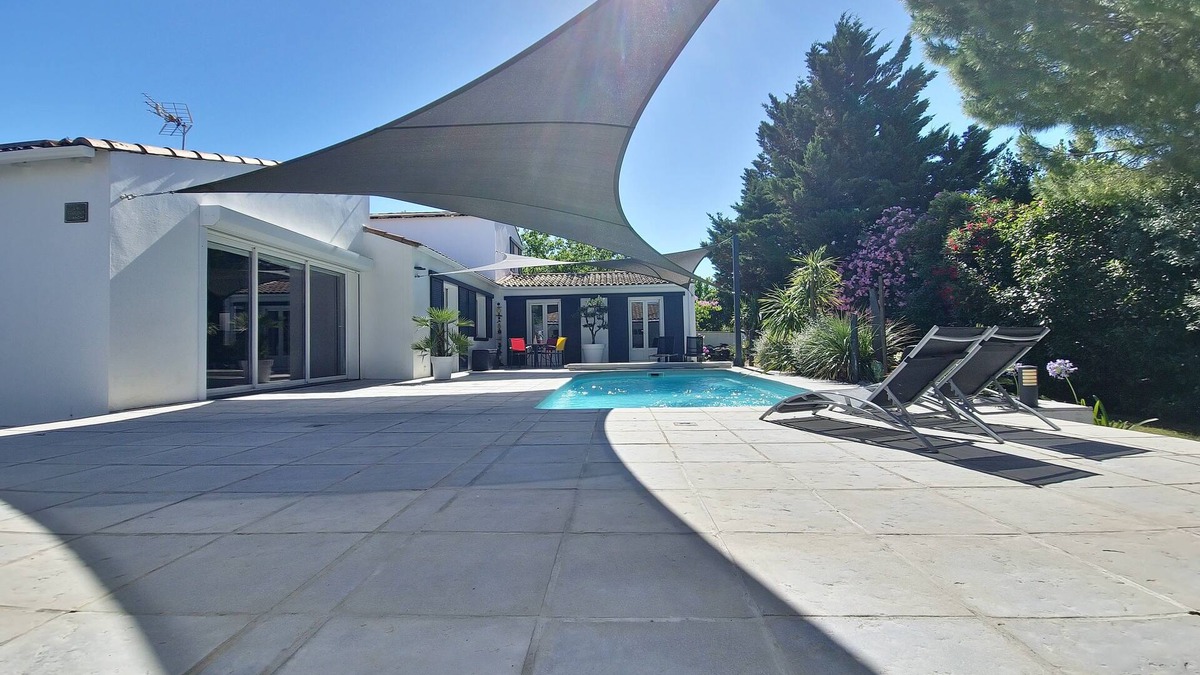 Sussargues Villa | Large villa: sea, garrigue, swimming pool, pétanque, vacations
