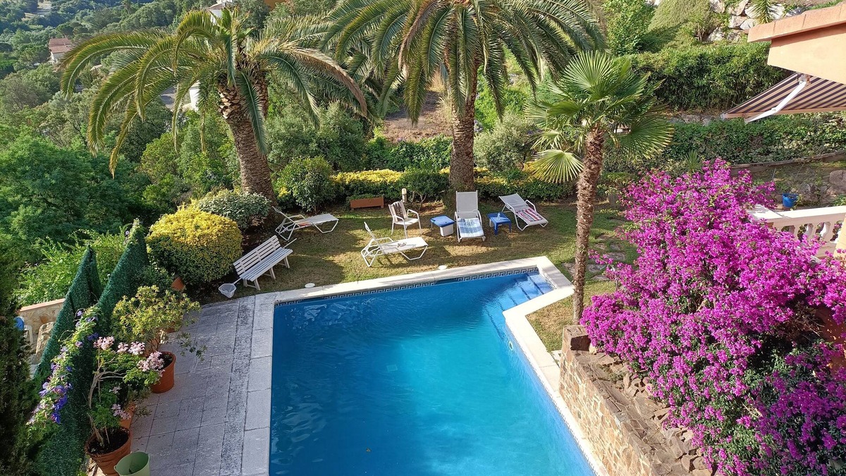 Rio d'Oro Villa | Large villa with sea view, private pool, close to beaches and shops