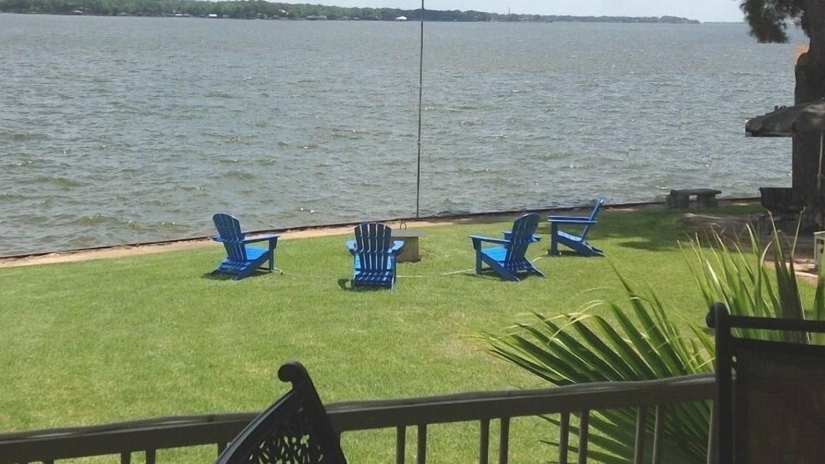Enchanted Oaks House | Large Waterfront - Enjoy great lake relaxation outside and fun gaming inside!
