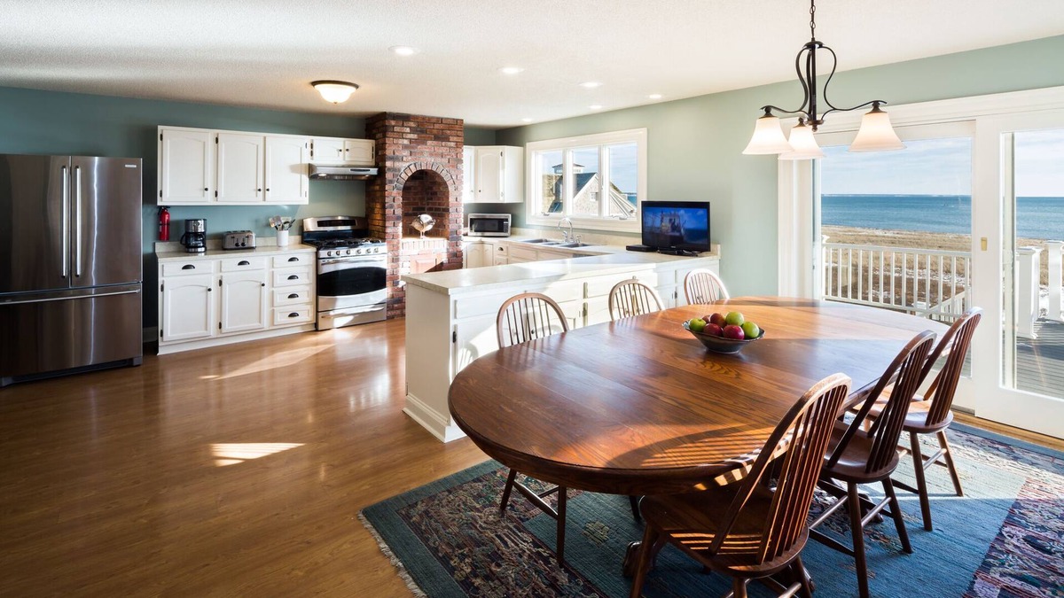 Provincetown House | Large waterfront family home in a great location, spectacular views! RPSH003