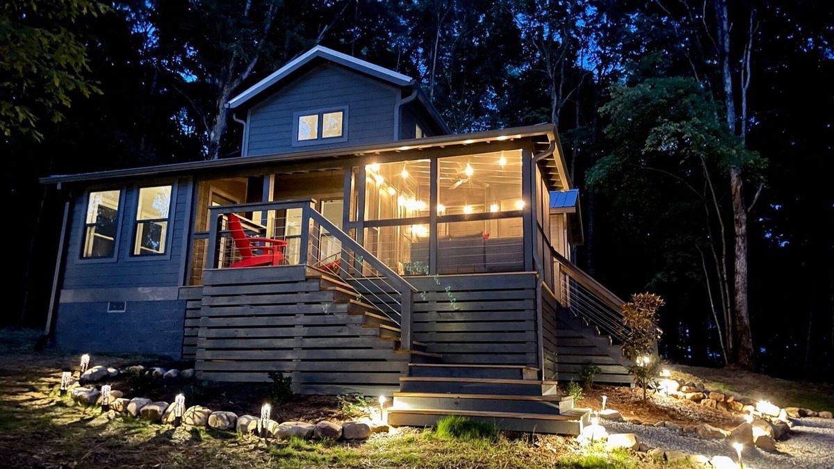 Tracy City House | Larger Home in Tracy City, TN Tiny Home Lake & Community-Retreat at Water's Edge
