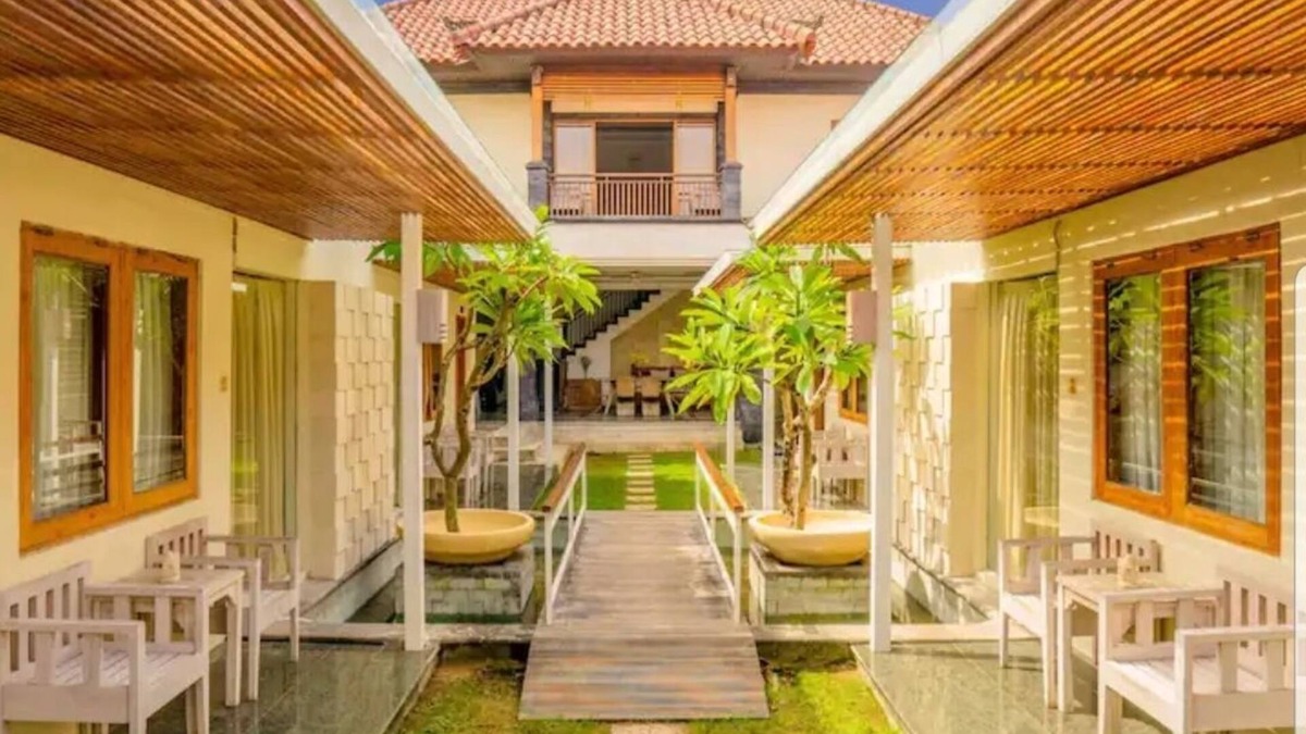 Dewi Sri Villa | Largr 6 Bedrooms & 6 bathrooms villa, Legian.