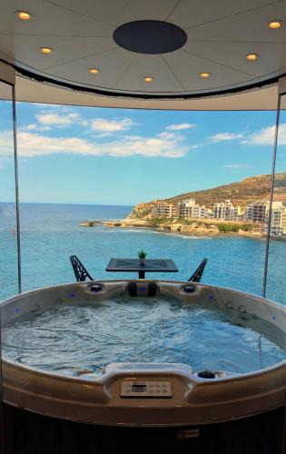 Marsalforn Apartment | Larimar - Blue Haven