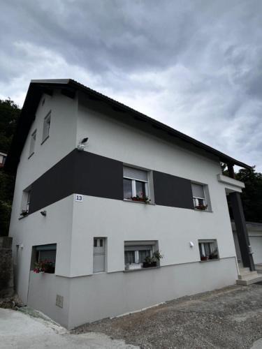 Domzale Apartment | Larisa apartma
