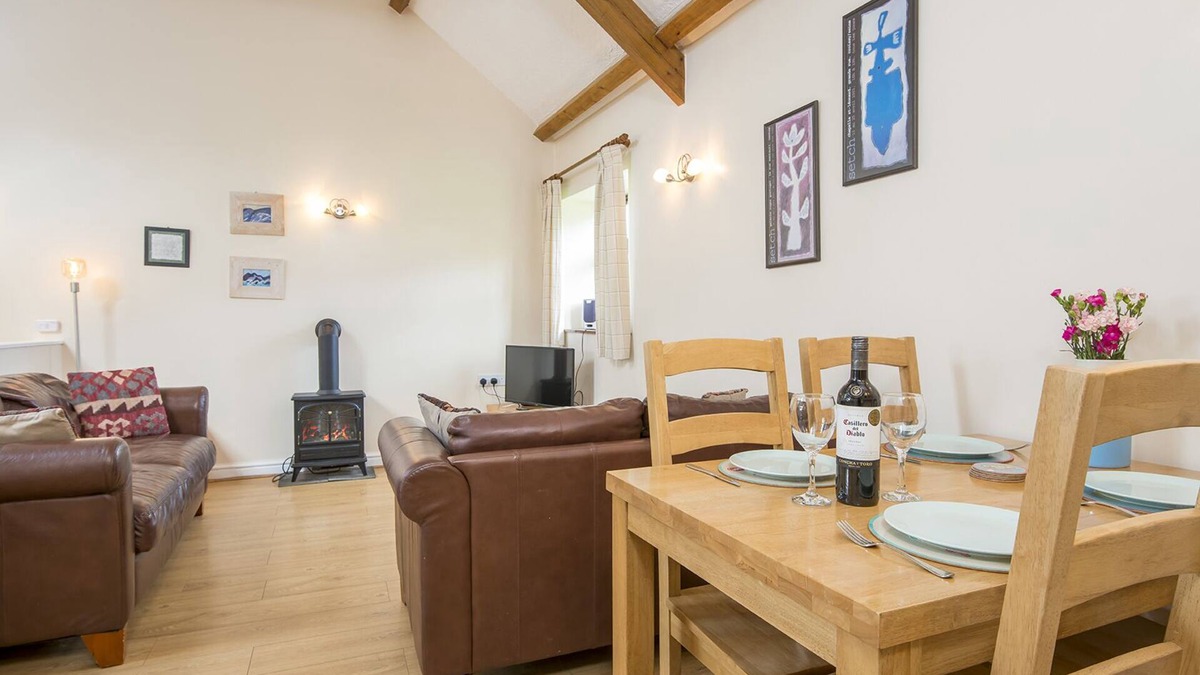 Bosherston Cottage | Lark View, Holiday Cottage Bosherston, Sleeps 4, 2 bedrooms, bathrooms