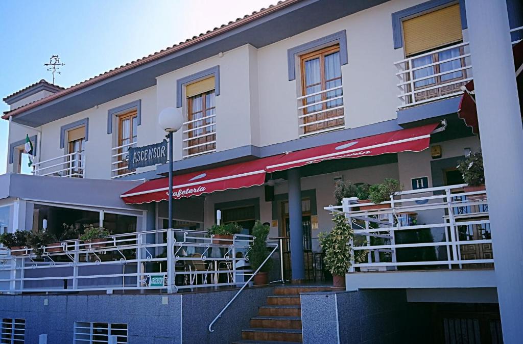 Torre de Santa Maria Hotel | LAS GLORIAS