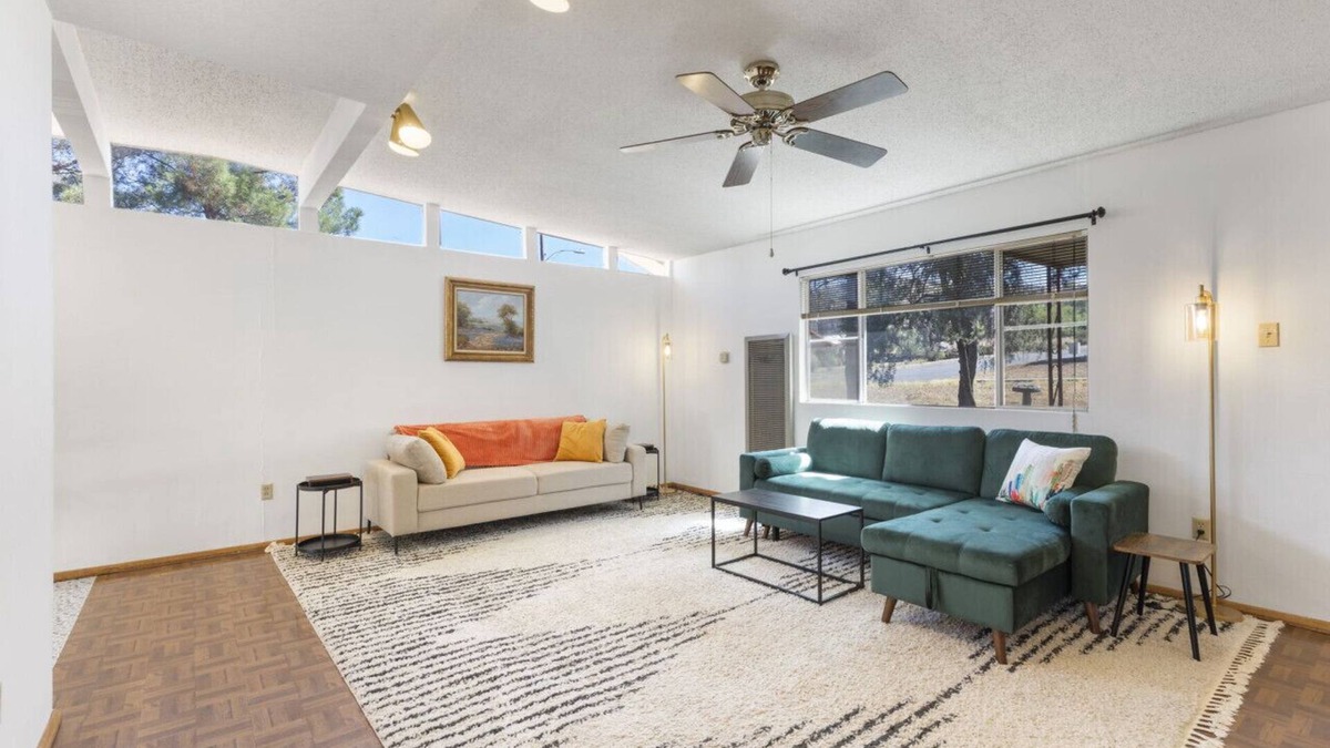 Alpine House | Las Hermanas - Close to Sul ROss, Kokernot Park, Downtown