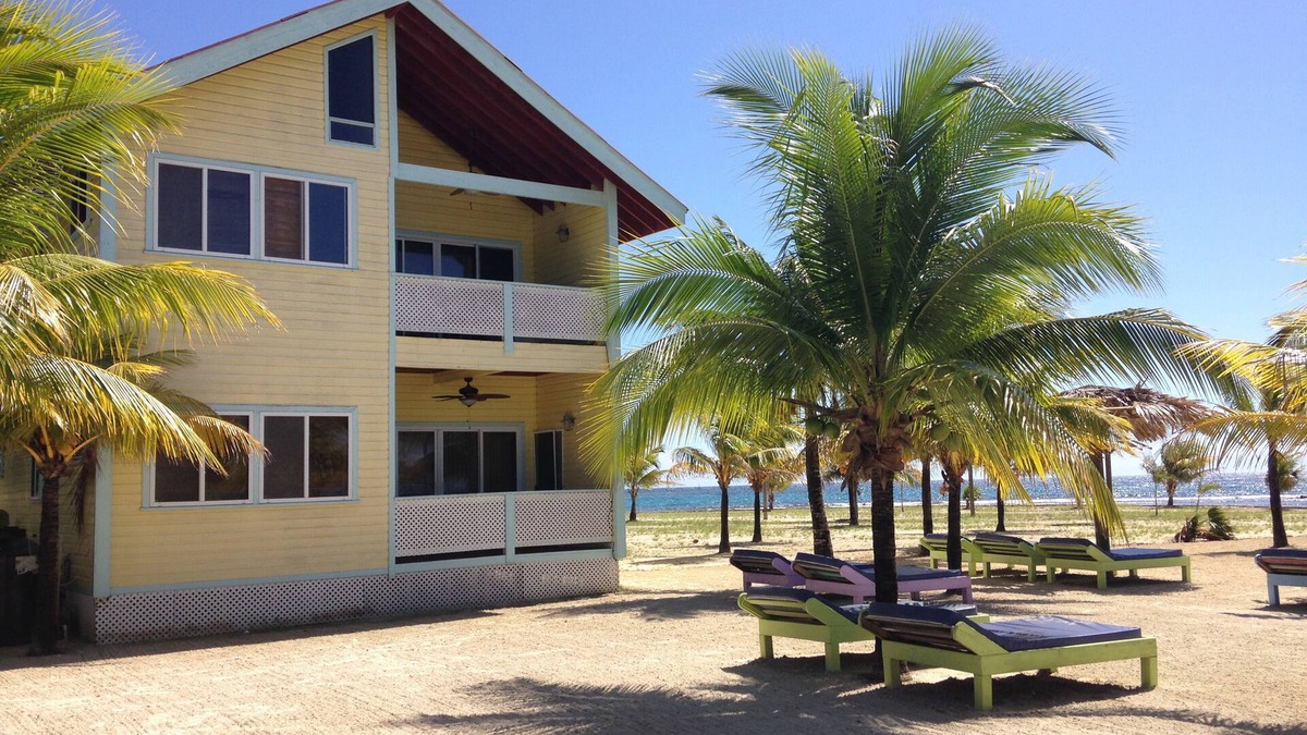 Dixon Cove House | Las Palmas Beachfront Villas, Roatan Bay Islands, Honduras
