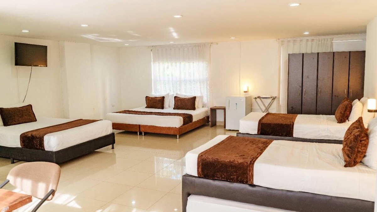 La Florida Hotel | Las Rosas OFFICIAL Boutique (17 BEDROOM)