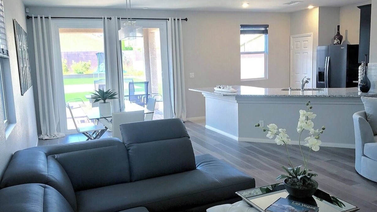 Rhodes Ranch House | Las Vegas Luxury Vacation Experience