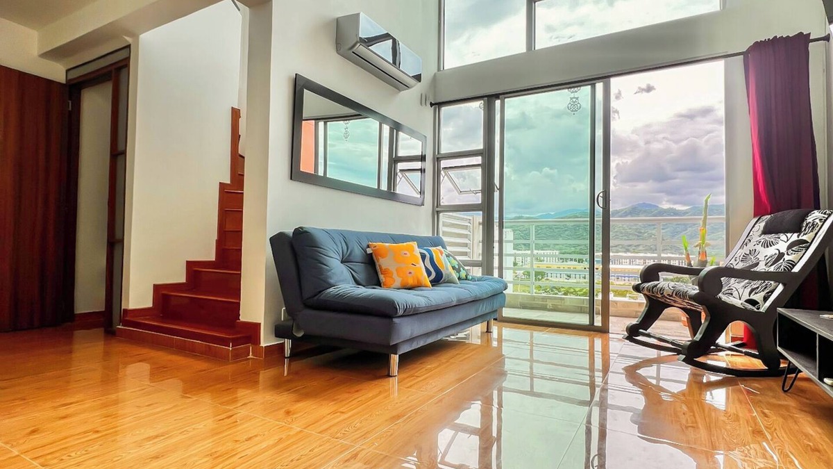 Santa Marta Apartment | LAST-MINUTE DEAL! Huge - 2 Story Penthouse, Pets OK, 24 hr Security and Pool!