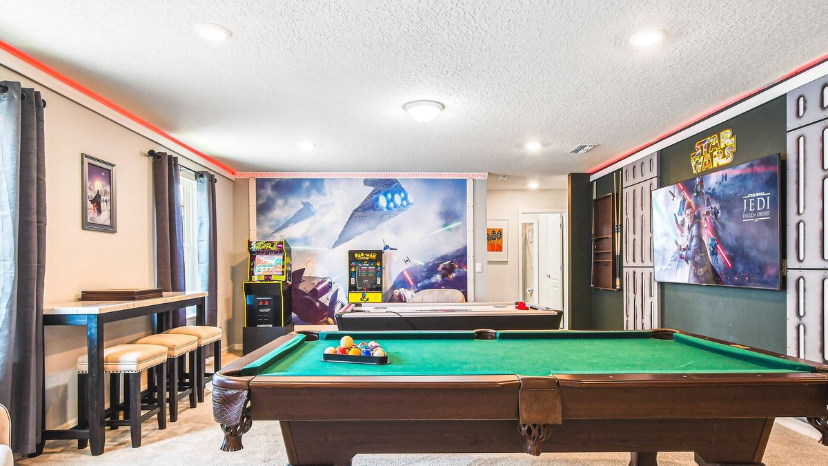 Loughman Villa | Last Minute Disney! Private Pool, Hot Tub & Themed Bedrooms. Book Now! #87179