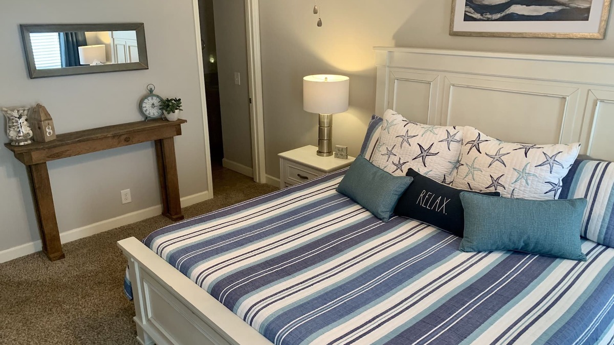 Saint Simons Heights Condo | Last minute winter availability! Come relax! Condo with everything you need!