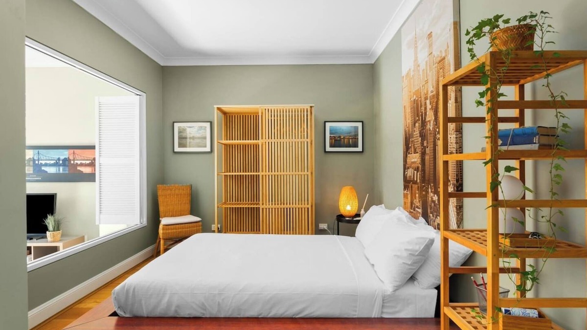 Ultimo Apartment | Laube 105 Modern Inner city Sanctuary with Balcony