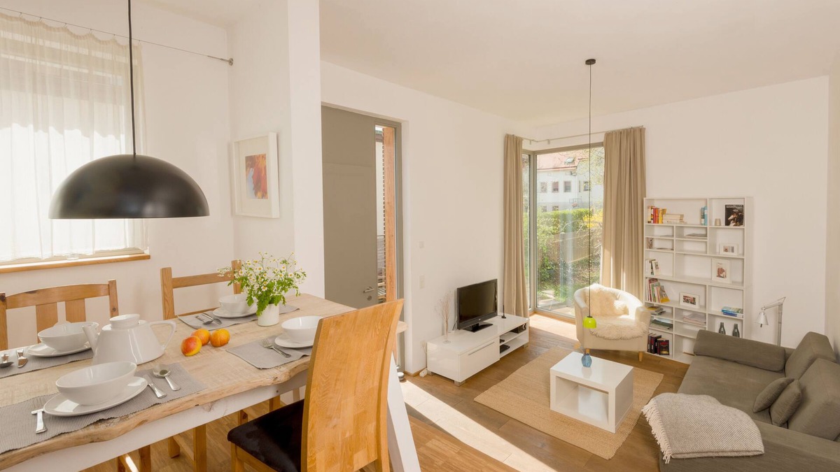 Laubegast Apartment | Laubegast domicile