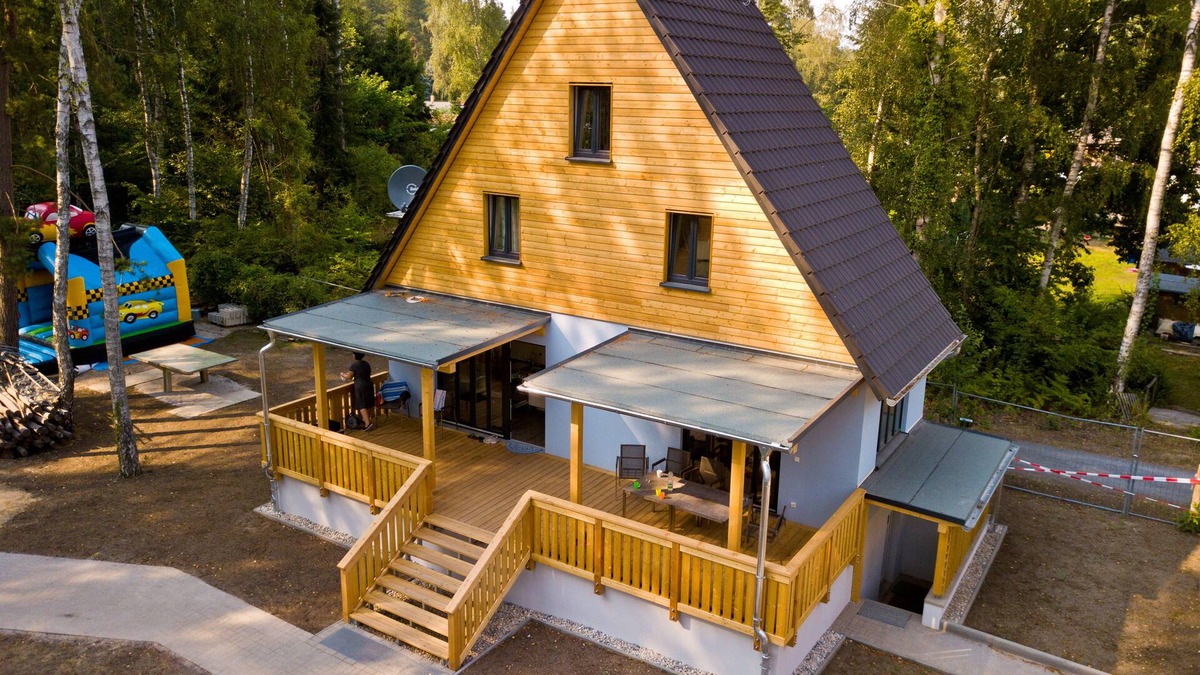 Gorden-Staupitz House | lauch3.de - blue vacation home by the lake