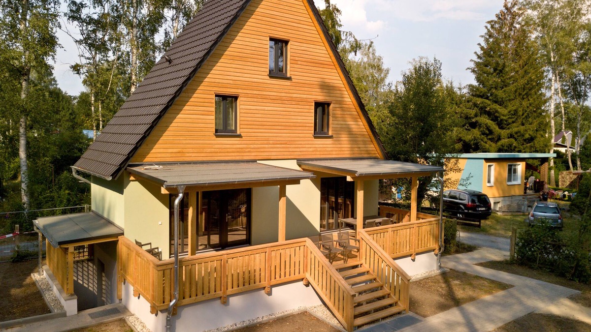 Gorden-Staupitz House | lauch3.de - Green vacation home by the lake