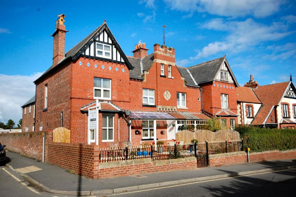 Whitby House | Launceston Villa