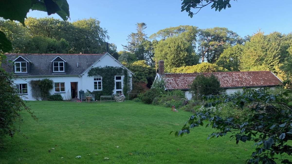 Clovelly Cottage | LAUNDRY COTTAGE, pet friendly, character holiday cottage in Clovelly