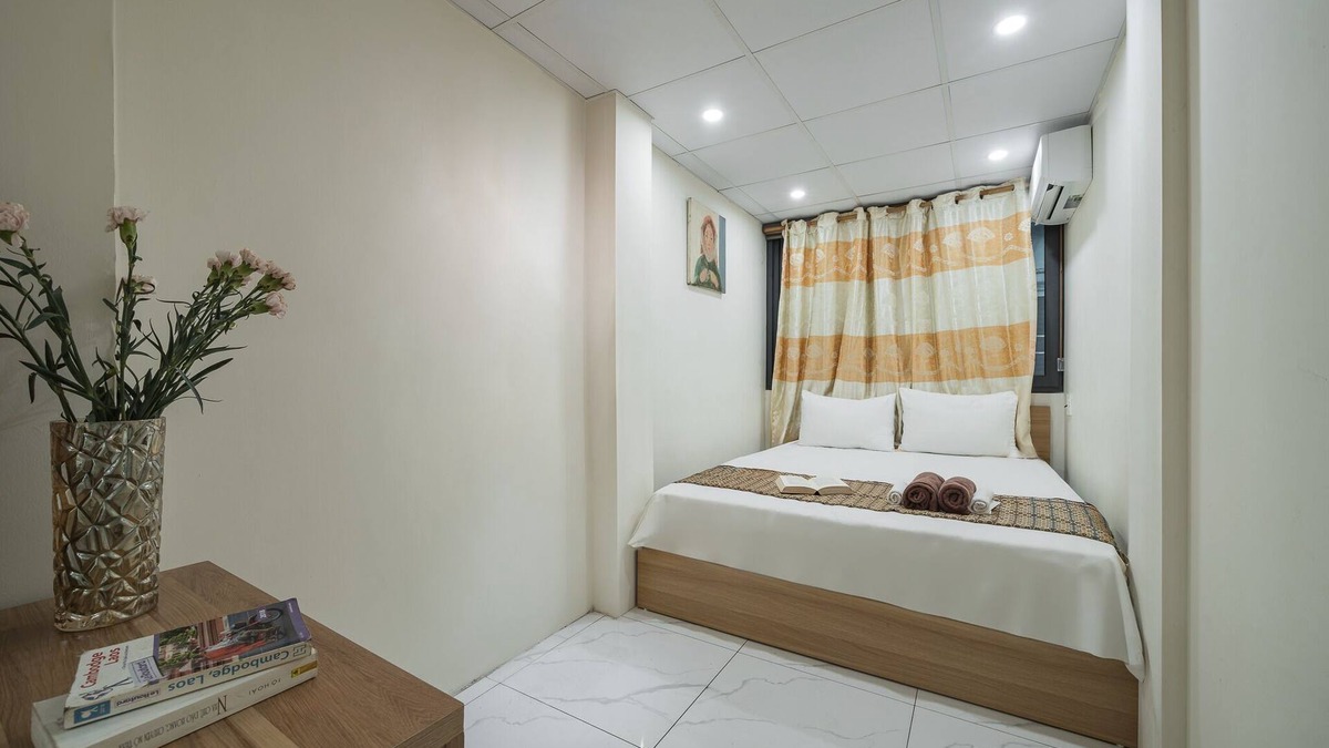 Hang Trong Hostel | Laura house