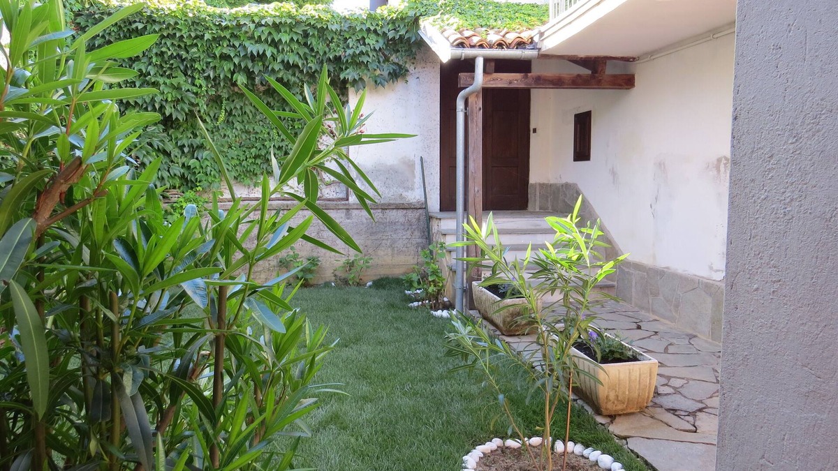 La Morra House | Laura's House, La Morra