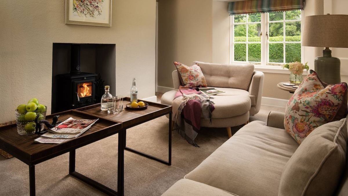 Cockburnspath Cottage | Laurel Cottage - sleeping 6 guests in 3 bedrooms