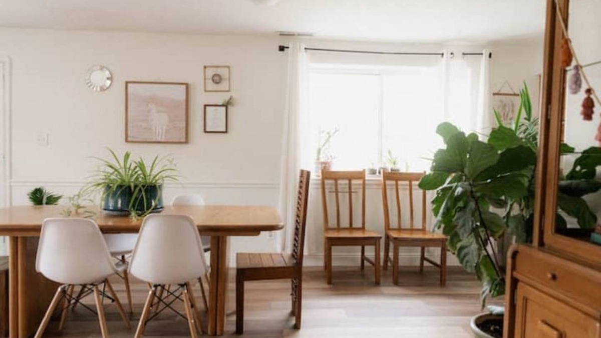 McCammon Cabin | 🦙 Lava Yay Frame - Bright High desert Cabin.