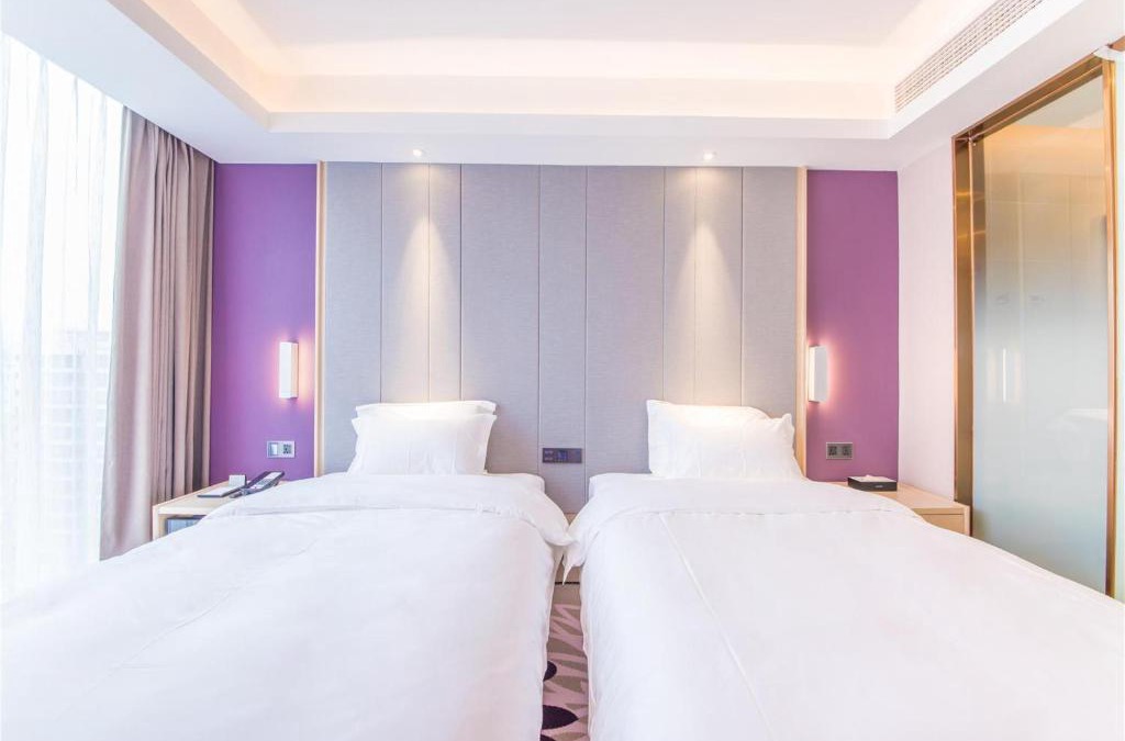 Heyuan Hotel | Lavande Hotel HeYuan HePing BaiSheng square