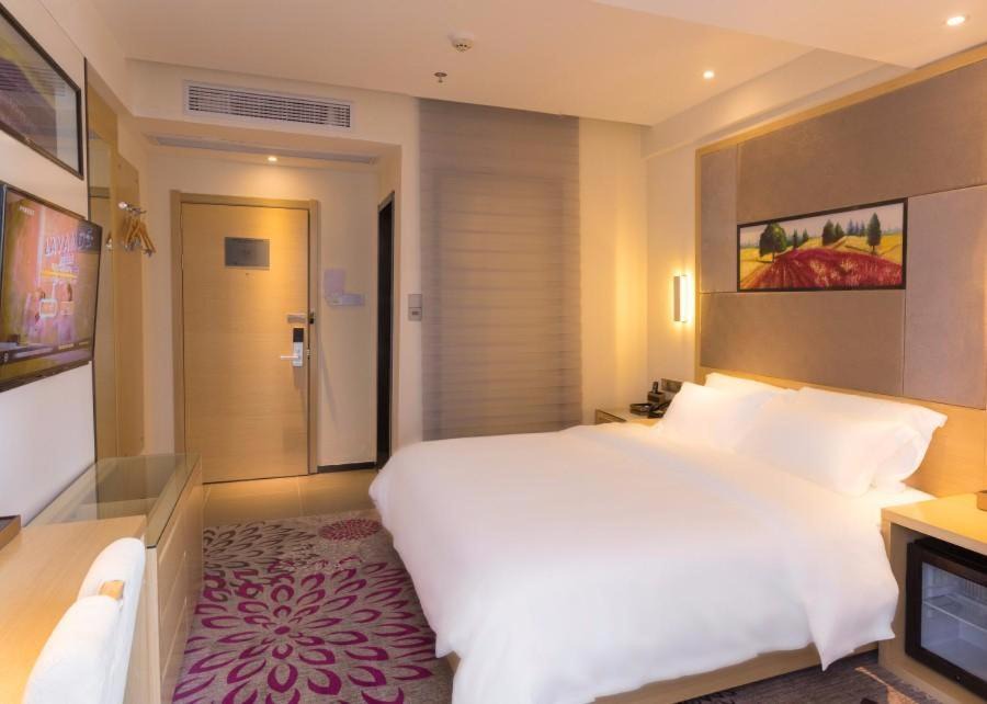Longmatan District Hotel | Lavande Hotel Luzhou Jiale Century City