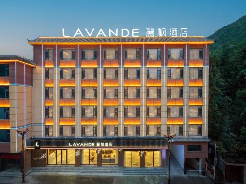 Gongshan County Hotel | Lavande Hotel Nujiang Gongshan Cikai Shimen Road