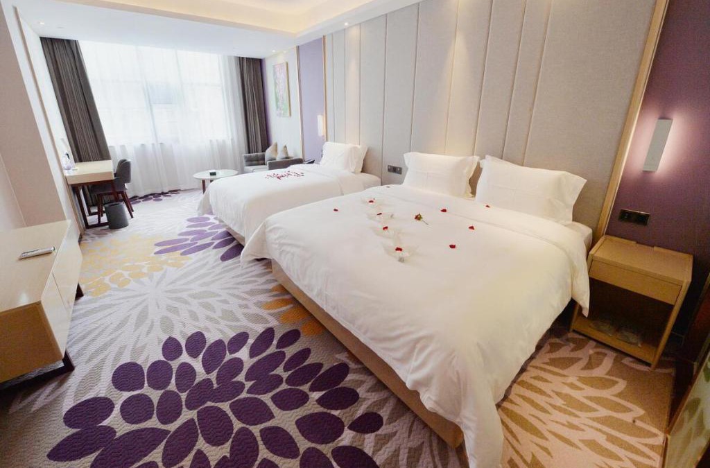 Jieshan Hotel | Lavande Hotel Xingyi Jushan Avenue